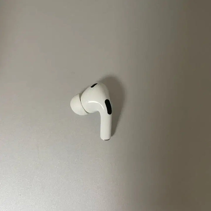[BUNJANG] Apple AirPods Pro 2nd Gen Left Unit (USB-C) / 에어팟프로2 2세대 왼쪽유닛 팝니다 c타입