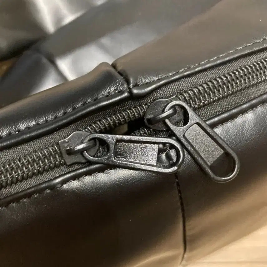 [BUNJANG] Faux Leather Shoulder Bag / 상태 최상)반달  인조가죽 숄더백 크로스백