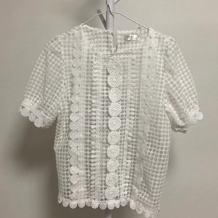 [BUNJANG] Sheer White Blouse with Punching Detail / 시스루 블라우스 여성 화이트 블라우스 펀칭블라우스