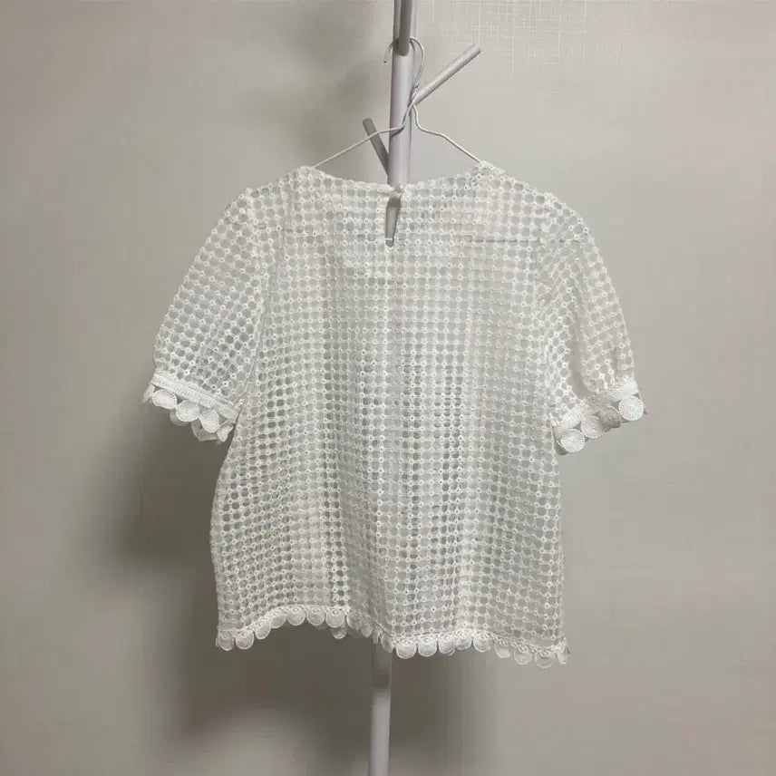 [BUNJANG] Sheer White Blouse with Punching Detail / 시스루 블라우스 여성 화이트 블라우스 펀칭블라우스