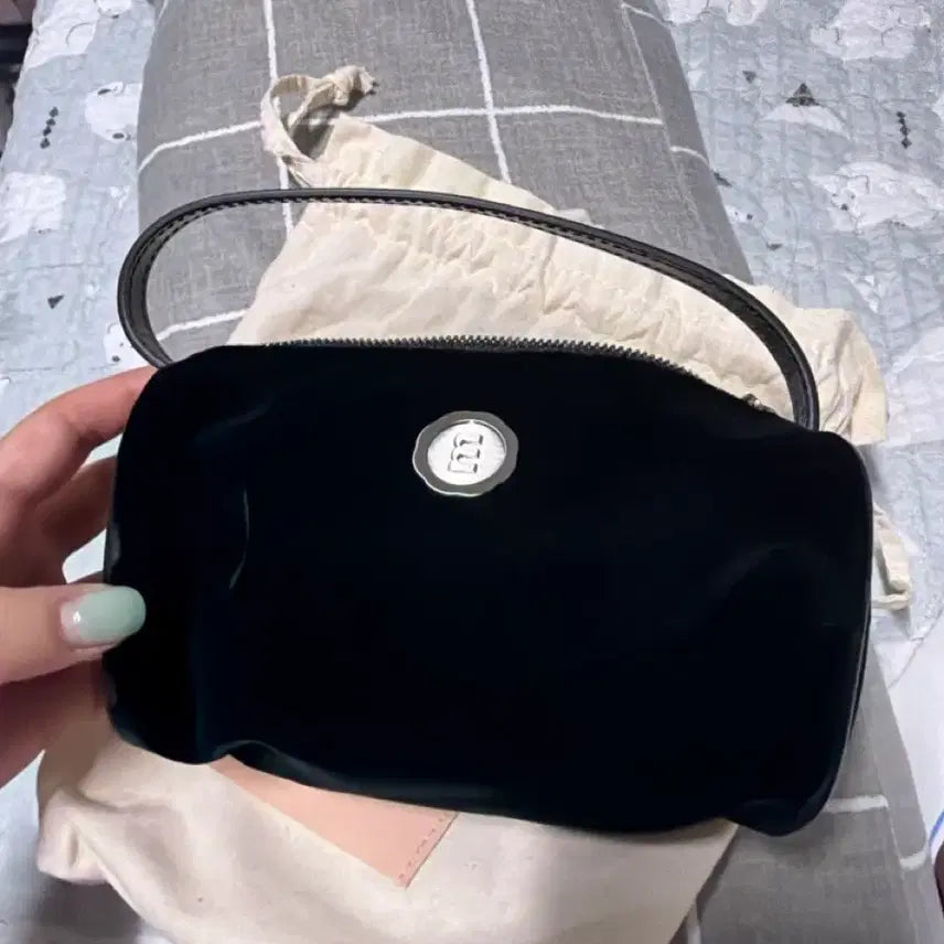 [BUNJANG] Minuit Minute Croccircle Velvet Black Bag / 미닛뮤트 클로써클 벨벳 블랙