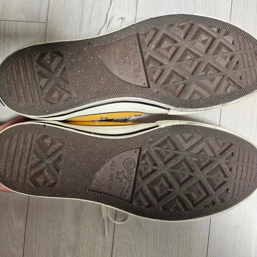 [BUNJANG] Converse Chuck 70 Sunflower Yellow Sneakers / 컨버스 척70 썬플라워 노랑 260 팝니다