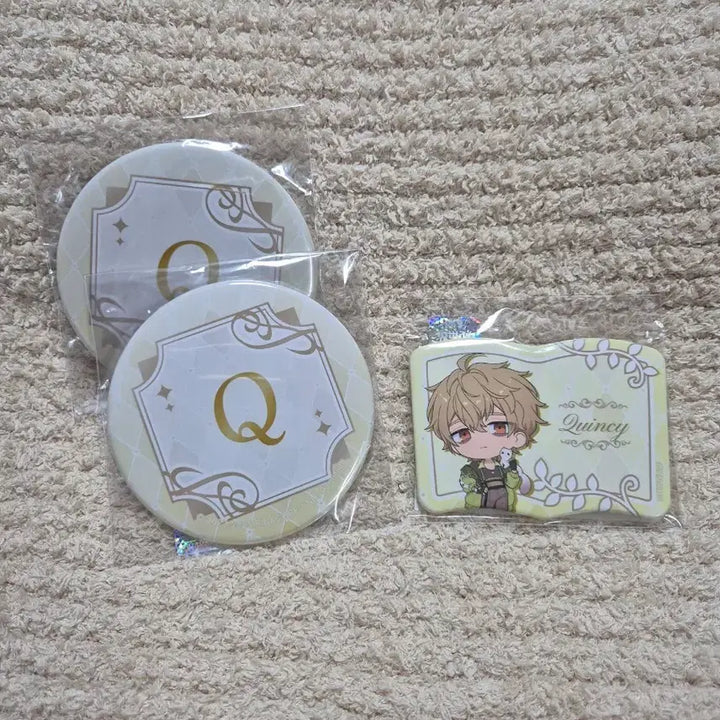 [BUNJANG] NUKANIVAL Goods Set (Can Badge, Mirror) / 누카니발 케시 굿즈 2종(캔뱃지 거울)