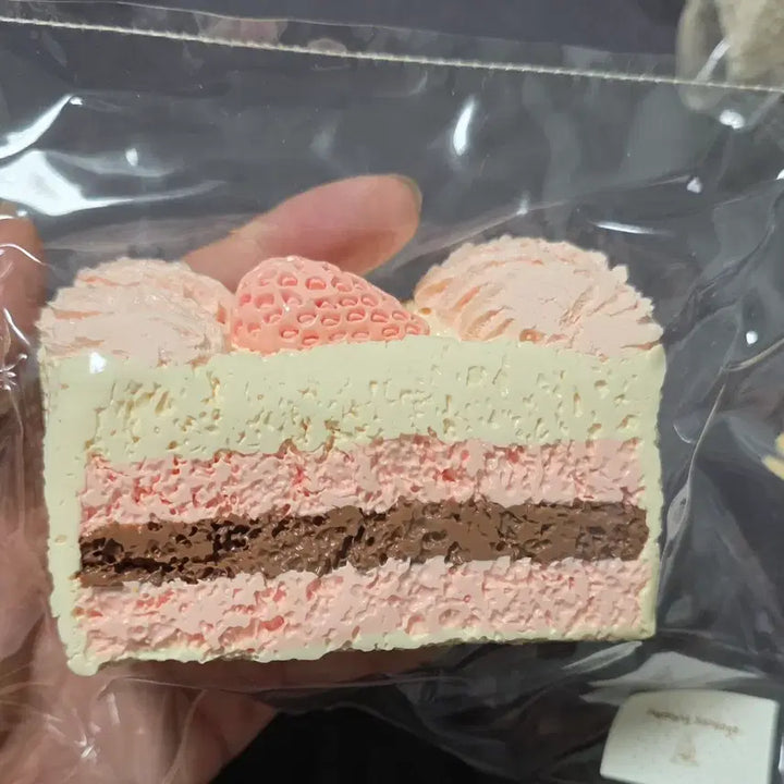 [SOLD OUT] Maorong 마오롱 딸기케이크 수제 말랑이