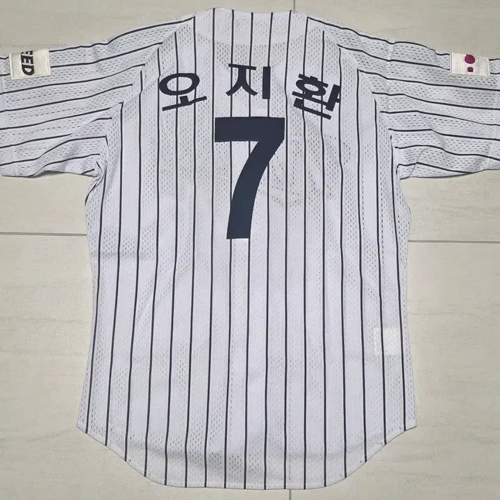 [BUNJANG] LG Twins O Ji-hwan Descente Baseball Jersey 95 / [2010년]LG트윈스 데상트 오지환  유니폼 95