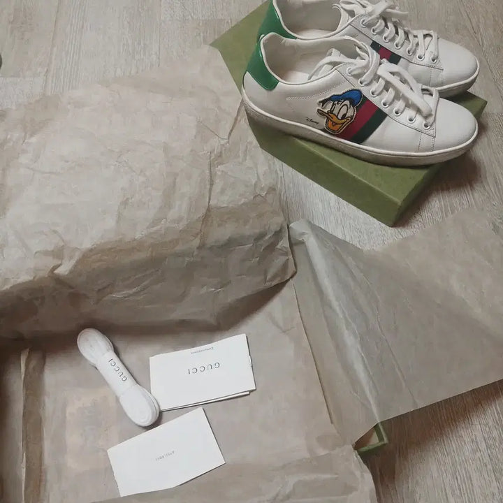 [BUNJANG] Gucci x Disney Donald Duck Ace Sneakers / 구찌 X 디즈니 도날드덕 에이스 스니커즈