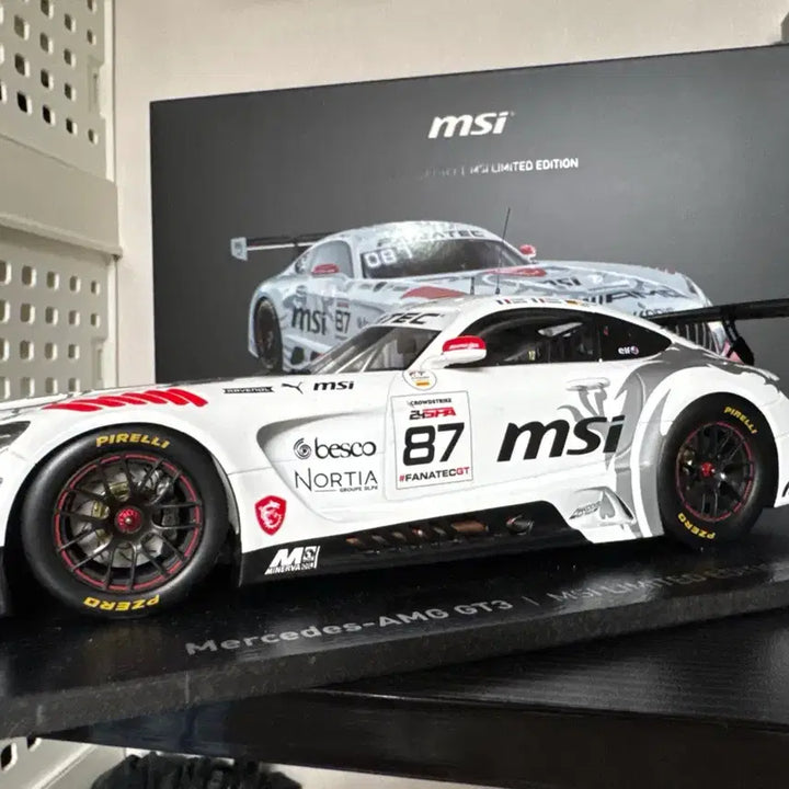[BUNJANG] Spark MSI AMG GT3 1:18 (Simply Unsealed) / 스파크 MSI AMG GT3 1:18 단순개봉
