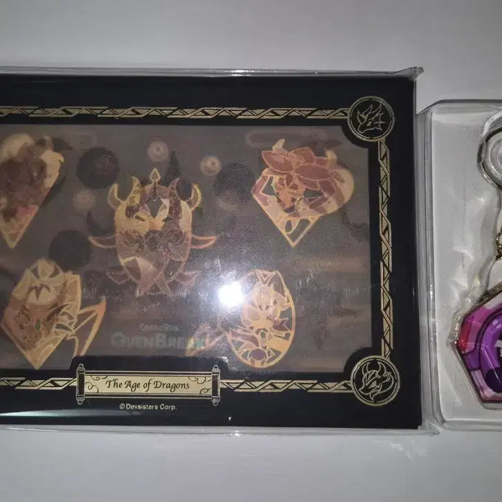 [BUNJANG] Cookie Run: OvenBreak The Age of Dragon Goods Keyring &amp; Badge Set / 쿠키런 오븐브레이크 더 에이지 오브 드래곤 굿즈 키링 뱃지 세트
