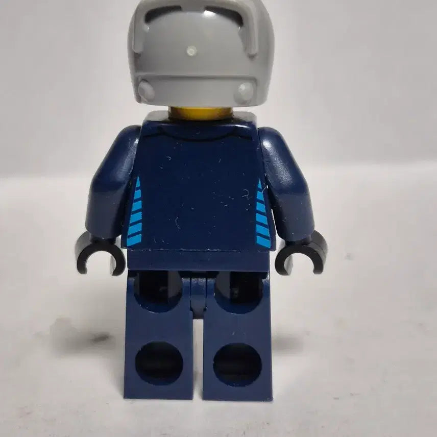 [BUNJANG] LEGO Oracle Red Bull Racing Driver Minifigure (77243) / 레고 오라클 레드불 레이싱 드라이버 미니피규어(77243)