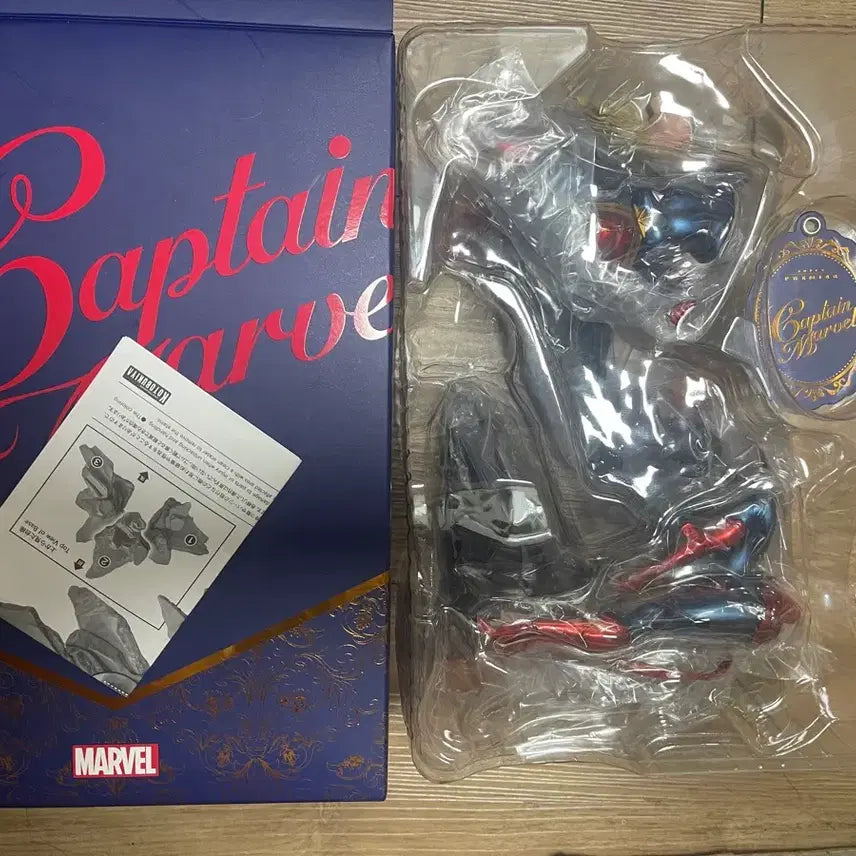 [BUNJANG] Kotobukiya Marvel Captain Marvel Figure / 마블 코토부키야 캡틴마블 피규어