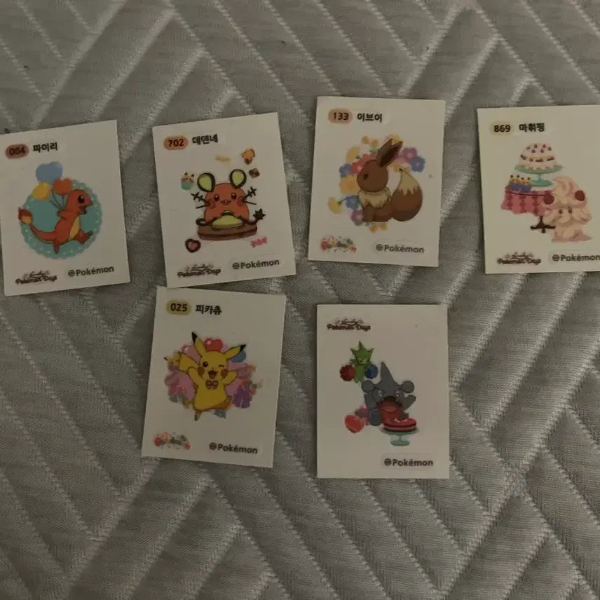 [BUNJANG] Pokemon Bread Stickers / 포켓몬 띠부실 발렌타인데이