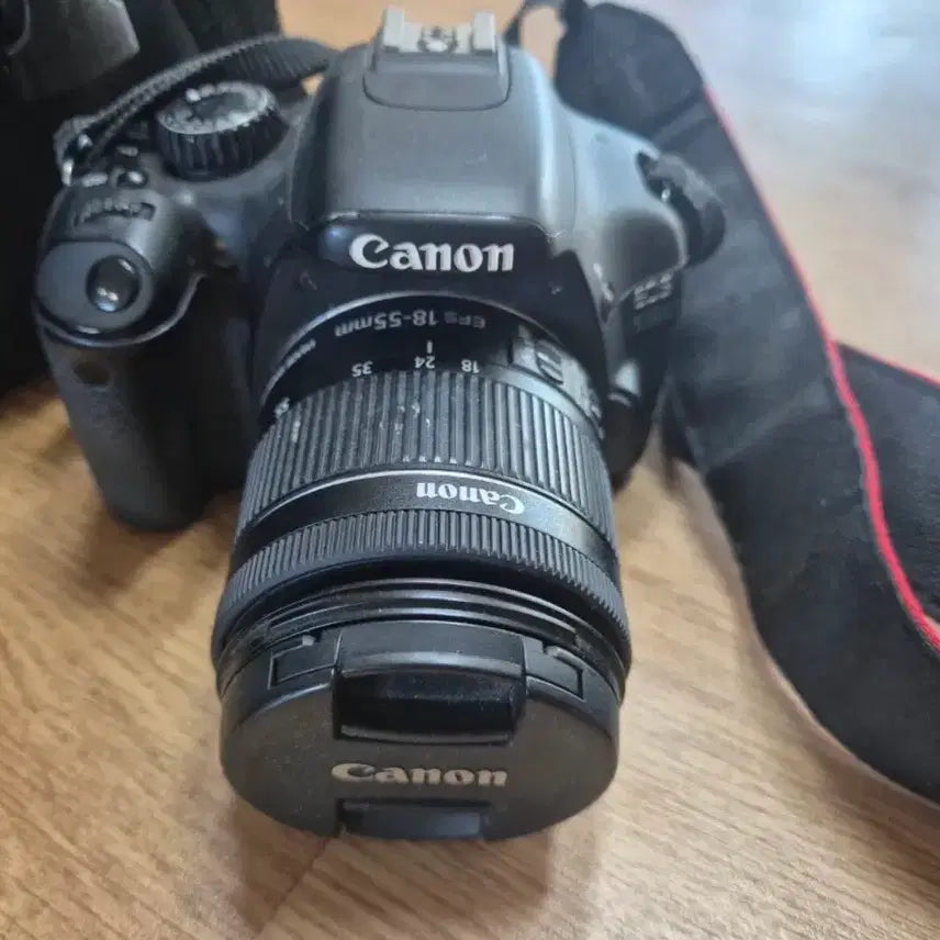 [BUNJANG] Canon EOS 550D DSLR Camera with 18-55mm Lens Full Set / 캐논 EOS 550D DSLR 카메라 18-55mm 렌즈 풀세트