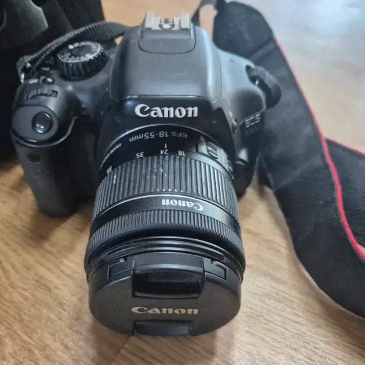 [BUNJANG] Canon EOS 550D DSLR Camera with 18-55mm Lens Full Set / 캐논 EOS 550D DSLR 카메라 18-55mm 렌즈 풀세트