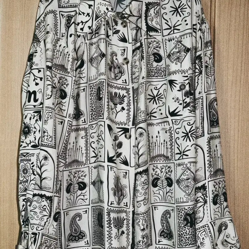 [SOLD OUT] Nanushka 나누슈카 실크 셔츠 XS / 파페치 구매