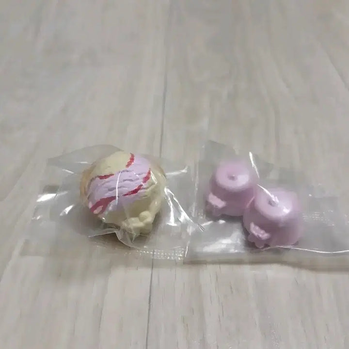 [BUNJANG] Bandai Ichiban Kuji Strawberry Ice Cream Dessert Gacha Figure / 반다이 언제오려나 마치보우케 딸기 아이스크림의 경우 디저트 가챠 피규어