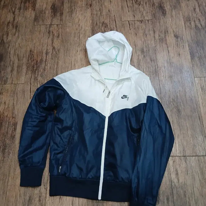 [SOLD OUT] 나이키 후드 집업 화이트/네이비