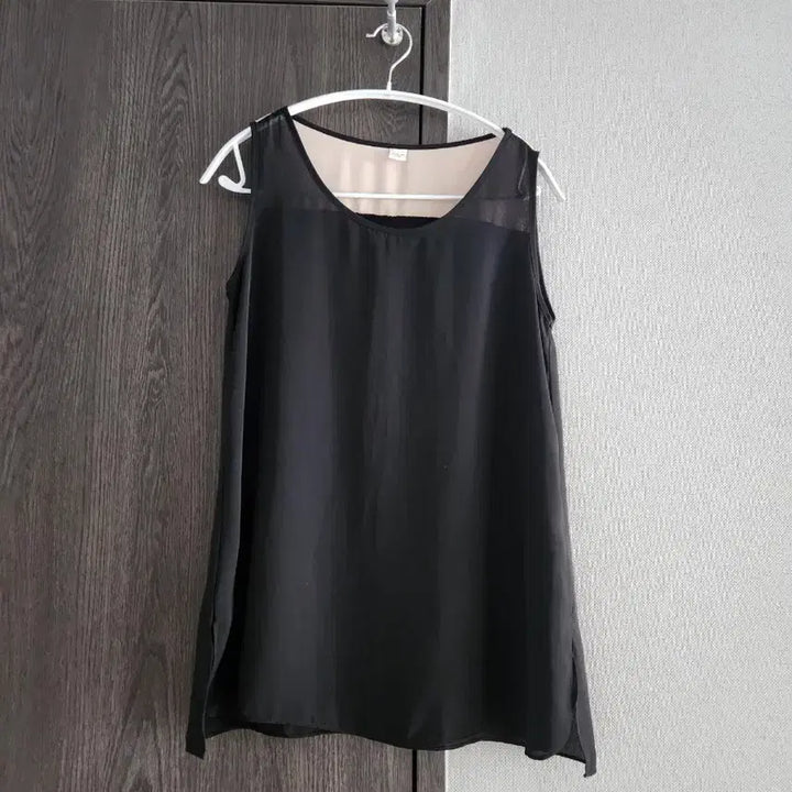 [SOLD OUT] 새상품급) PATRICE BREAL 배색 쉬폰 민소매 블라우스 66 무배