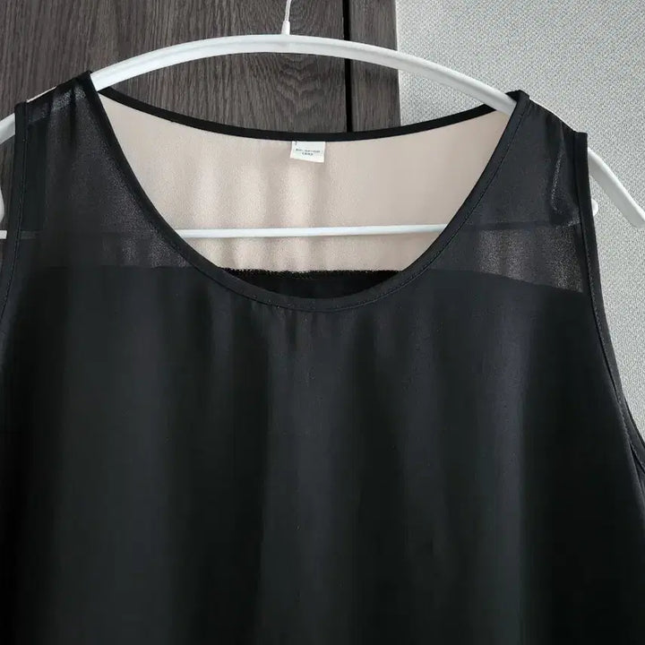 [SOLD OUT] 새상품급) PATRICE BREAL 배색 쉬폰 민소매 블라우스 66 무배