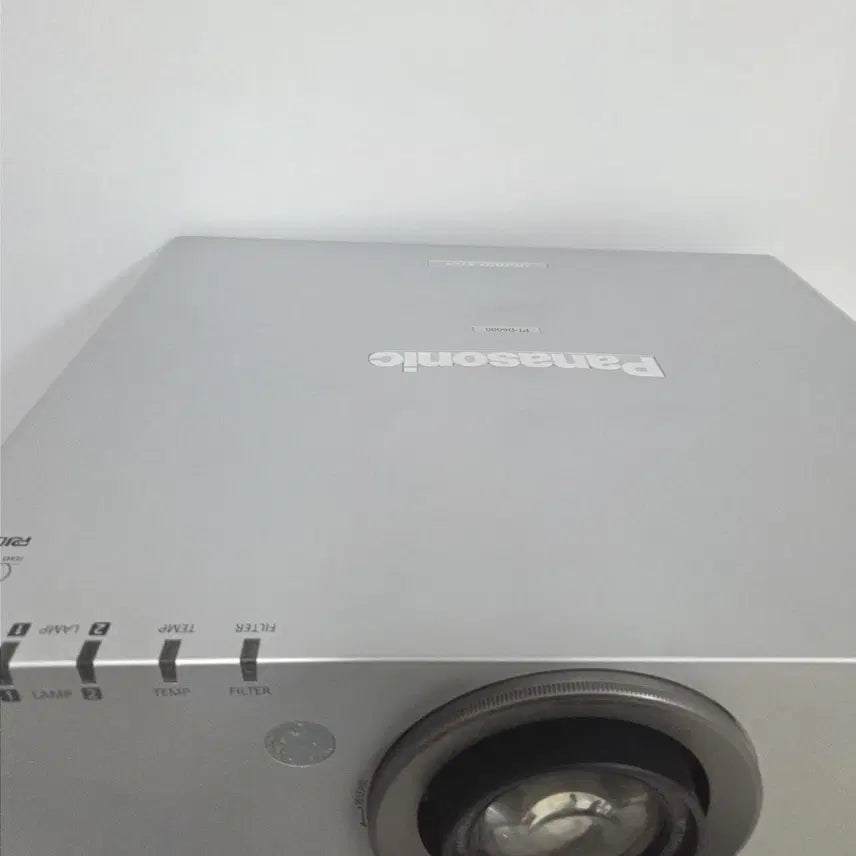 [SOLD OUT] 고안시 DLP 6500안시 빔프로젝터 파나소닉 PT-D6000 듀얼램프