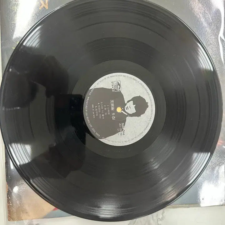 [SOLD OUT] 조용필 5집 초판 산유화 한강 친구여 LP 팝니다