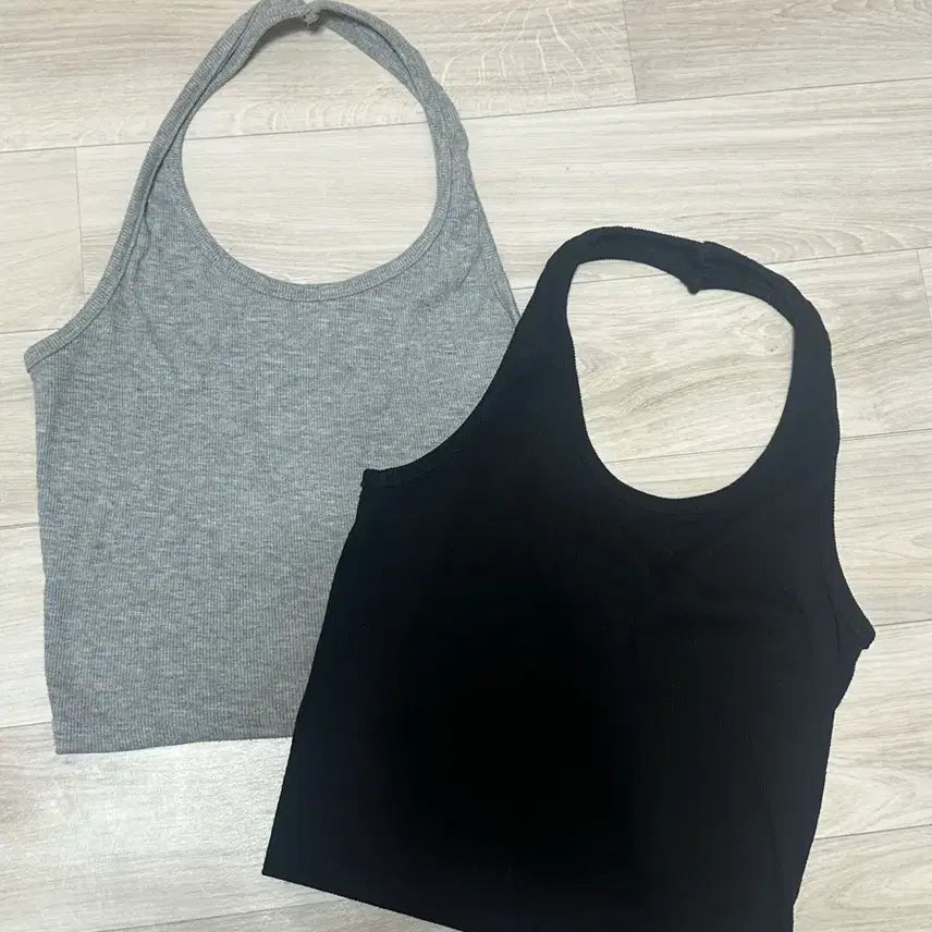 [SOLD OUT] 골지 면 홀터넥 크롭 나시 그레이&amp;블랙 일괄