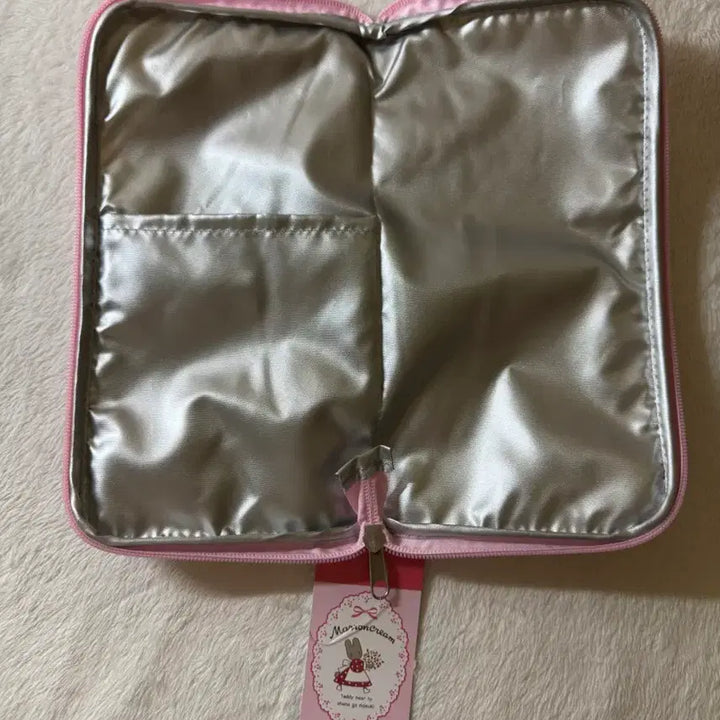 [BUNJANG] Sanrio Marron Cream Hair Iron Storage Case Zipper Pouch Pencil Case / 미사용) 산리오 마론크림 고데기 수납케이스 지퍼 파우치 필통