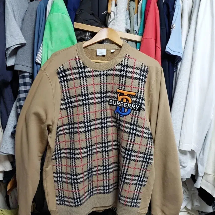 [SOLD OUT] 버버리 캐시미어 모노그램 체크 맨투맨 L 백화점판