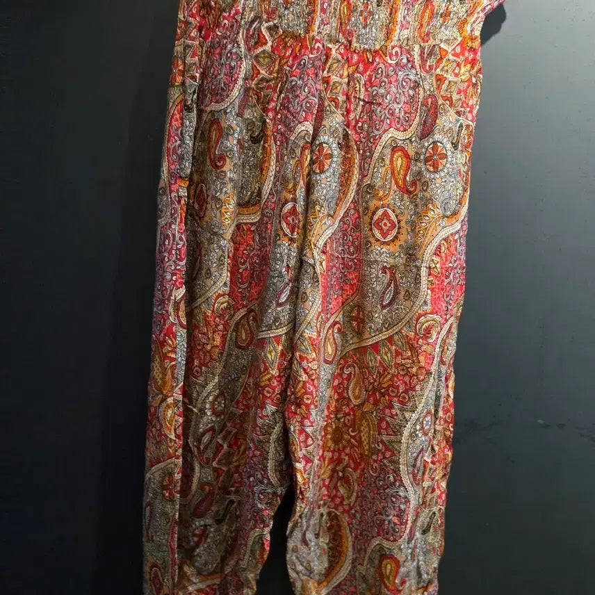 [SOLD OUT] 페이즐리 패턴 바지