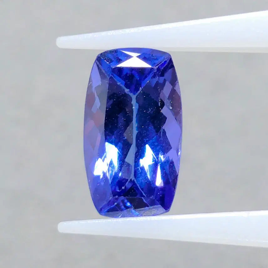 [SOLD OUT] 탄자나이트 1.96ct 제니스젬 4번