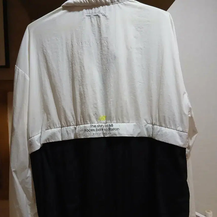 [SOLD OUT] 뉴발란스 바람막이 흰색
