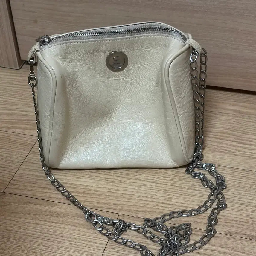 [SOLD OUT] 미닛뮤트 브렛미니