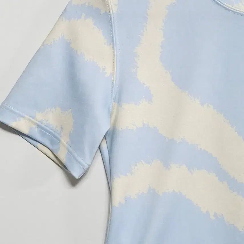 [BUNJANG] Onitsuka Tiger Pattern Short Sleeve T-Shirt Sky Blue / 오니츠카타이거 패턴 반팔 티셔츠 스카이블루