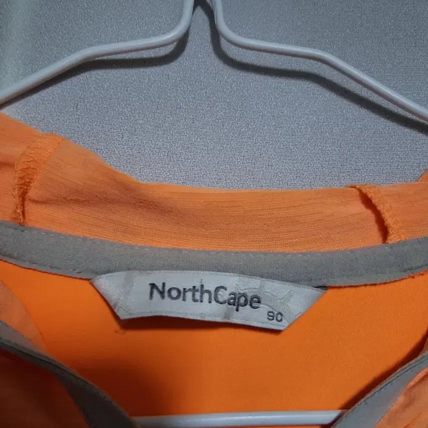 [BUNJANG] NorthCape Orange Hooded Zip-Up (Size 90) / NorthCape 후드 집업 오렌지(90)
