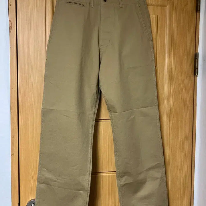 [BUNJANG] Outstanding Officer Chino Pants - Khaki / [S/30]아웃스탠딩 OFFICER CHINO PANTS_KHAKI