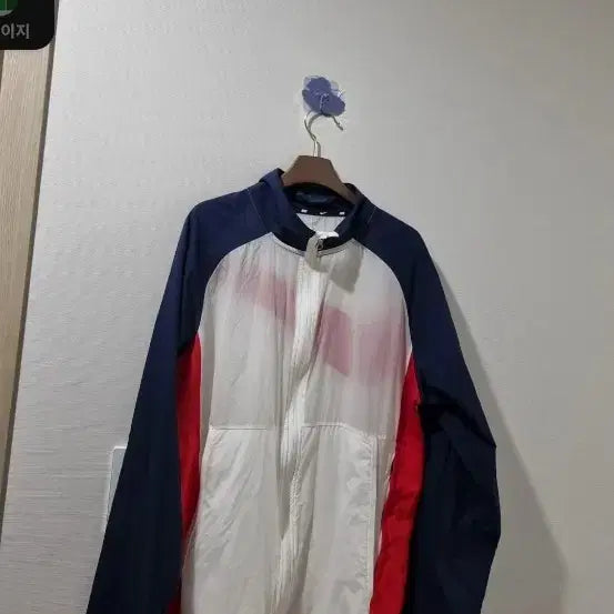 [BUNJANG] Nike Lightweight Windbreaker Jacket / 나이키 바람막이