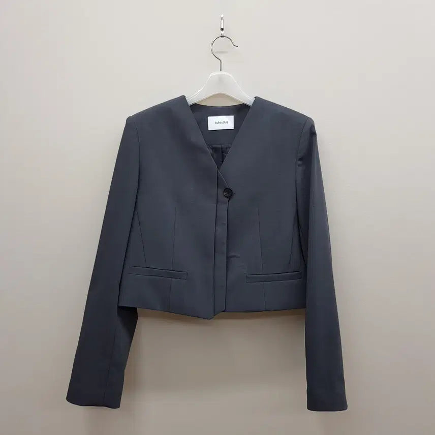 [BUNJANG] KUHOplus 2024 Cropped Collarless Jacket Size 1 / 구호플러스 2024 크롭 노카라 자켓 1사이즈
