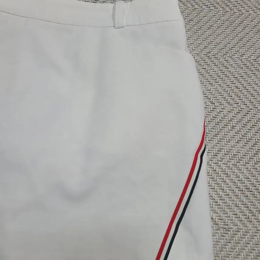 [BUNJANG] Titleist Golf Culottes White Three-Stripe Detail / 26)타이틀리스트 골프 큐롯 화이트 삼선 포인트