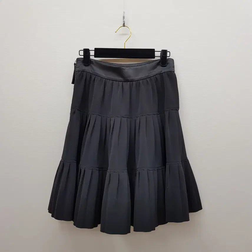 [BUNJANG] Lucky Chouette Atelier 2022 Black Tiered Flare Skirt / 럭키슈에뜨 아틀리에 2022 캉캉 플레어 스커트 36사이즈