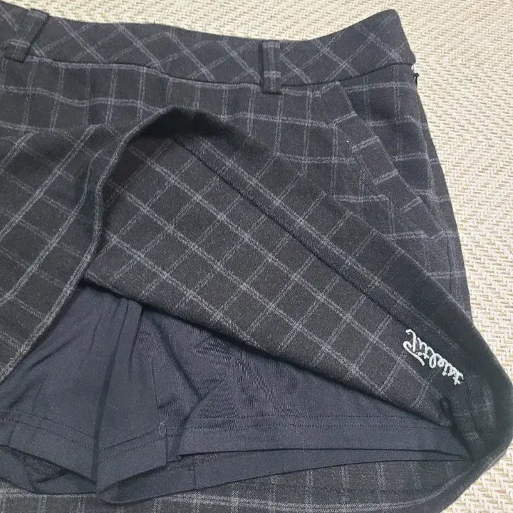 [BUNJANG] Titleist Check Pattern Golf Culottes - Size 27 / 27)타이틀리스트 체크 패턴 골프 큐롯 추동