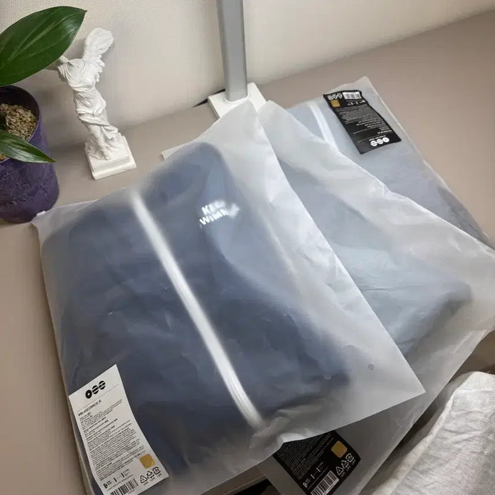 [BUNJANG] BTS Gray Wind Jacket XL / BTS 그레이 윈드자켓 XL 원가양도