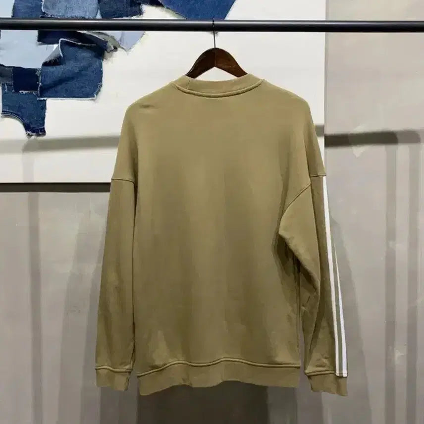 [BUNJANG] Adidas Sweatshirt Khaki L / 아디다스 맨투맨 L
