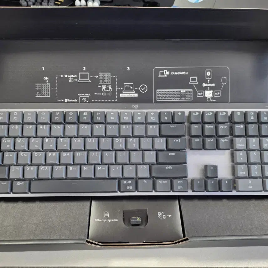 [BUNJANG] Logitech MX Mechanical Full-Size Mechanical Keyboard (Brown Switches) / 로지텍 MX Mechanical 풀배열 기계식 키보드 (갈축)