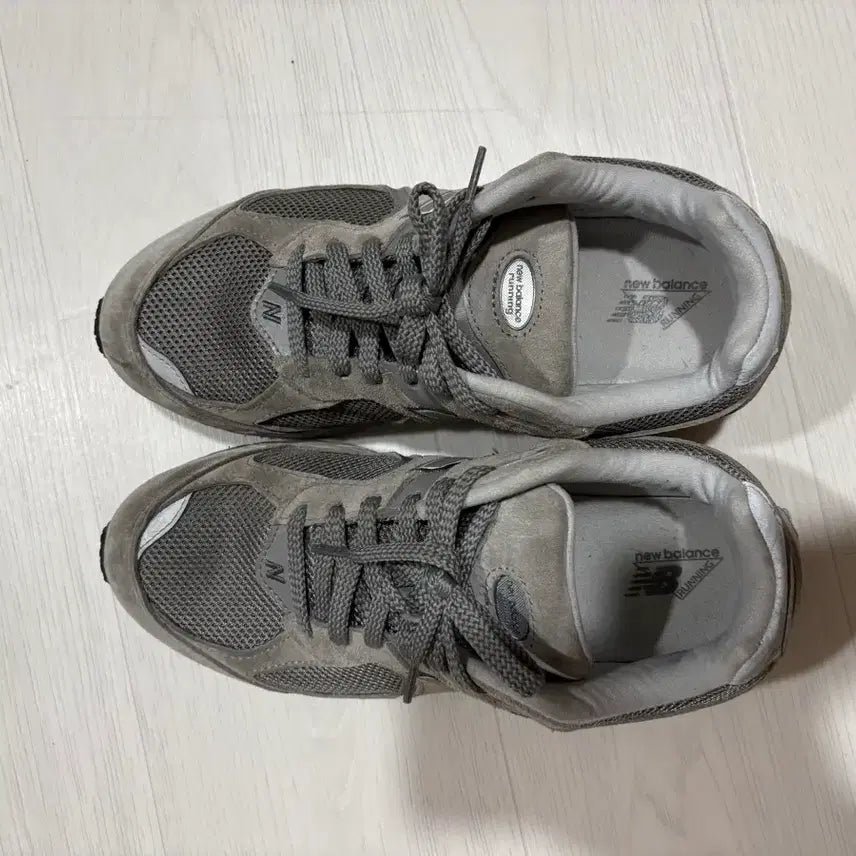 [BUNJANG] New Balance 2002R Grey Sneakers 270 / 뉴발란스 2002R 그레이 신발 270