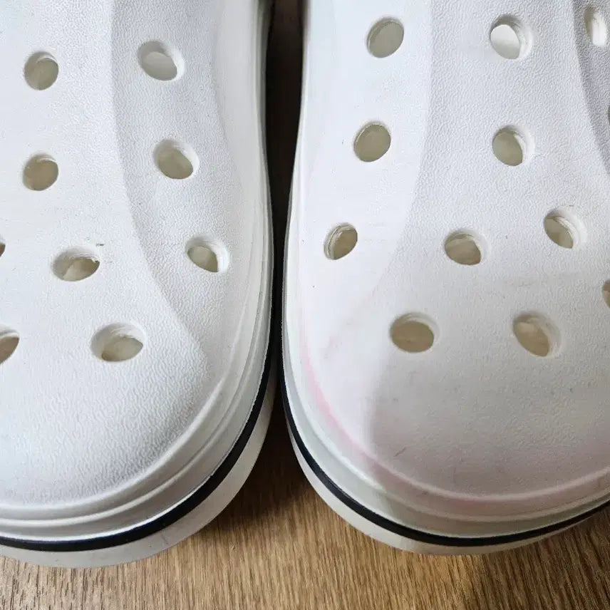[BUNJANG] Crocs Shoes M5W7 240mm / 크록스 신발m5w7 240사이즈