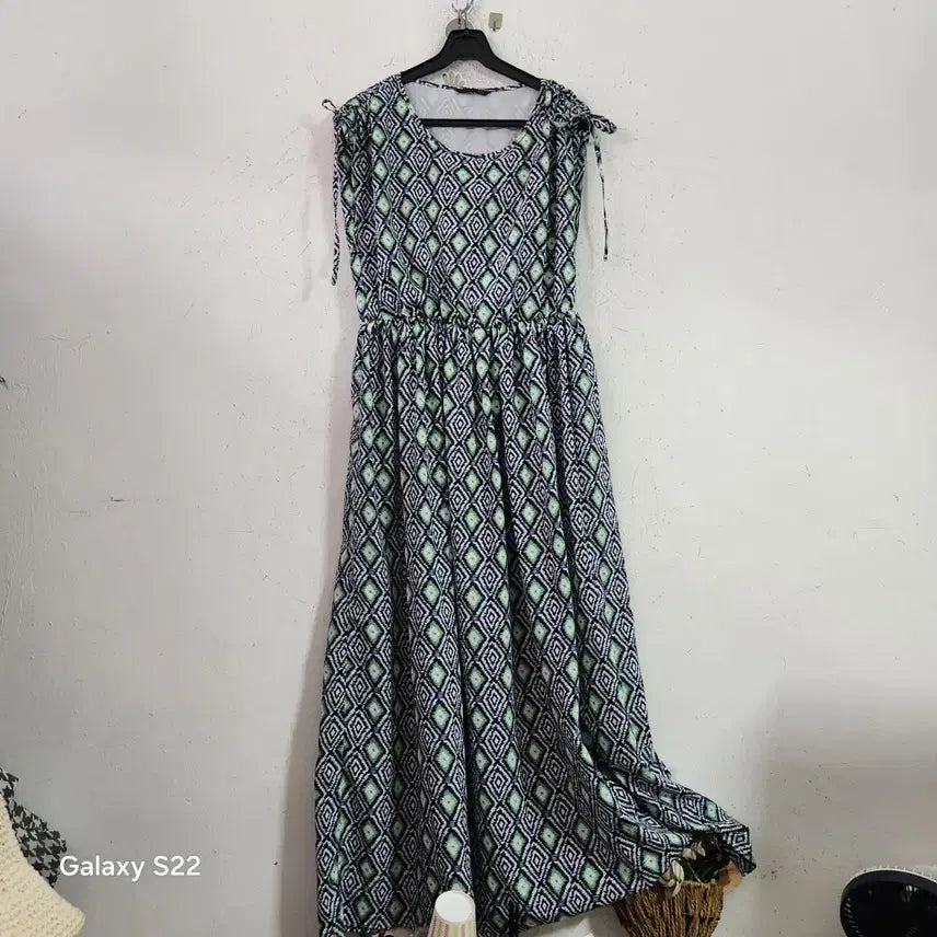 [BUNJANG] Patterned Sleeveless Maxi Dress / 여성 민소매 패턴 맥시 원피스