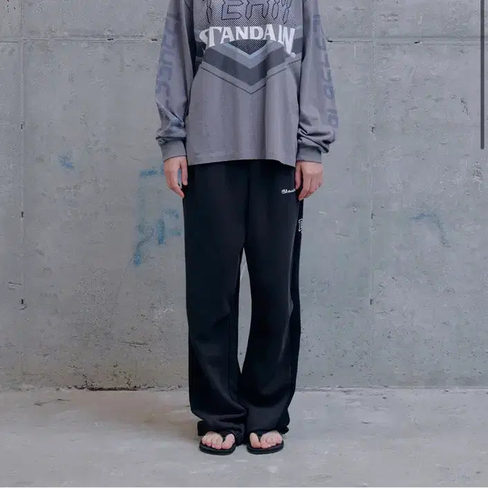 [BUNJANG] Standalone Logo Oversized Long Sleeve T-Shirt / standalone티셔츠