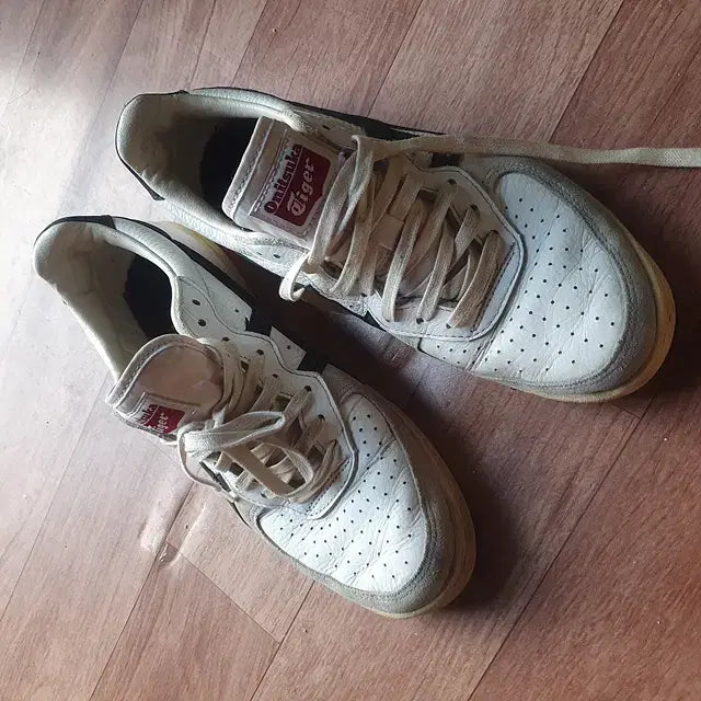 [BUNJANG] Onitsuka Tiger Sneakers (245mm) / 오니츠카타이거 스니커즈 245