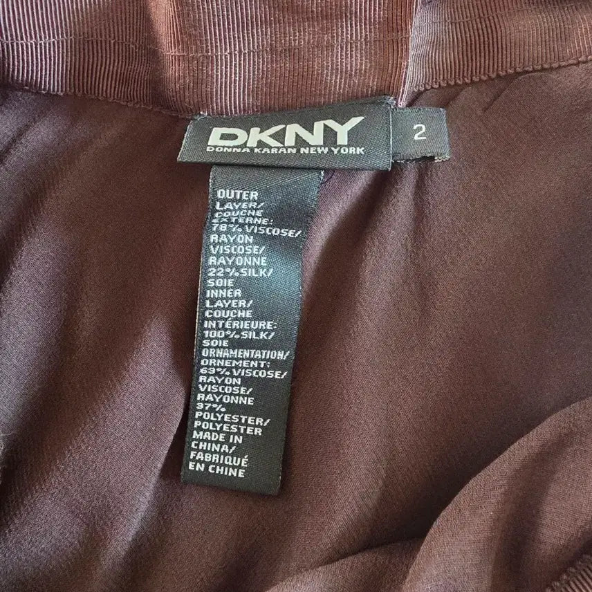 [SOLD OUT] DKNY 벨벳 플로럴 자수 스커트 브라운 2사이즈
