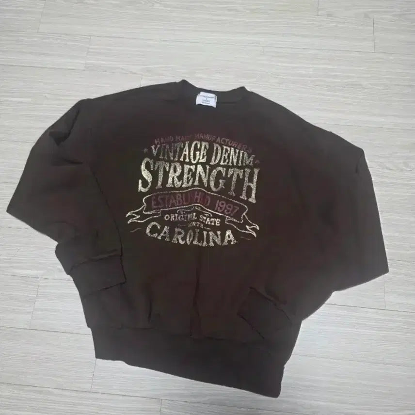 [SOLD OUT] 세미 크롭 맨투맨 모카