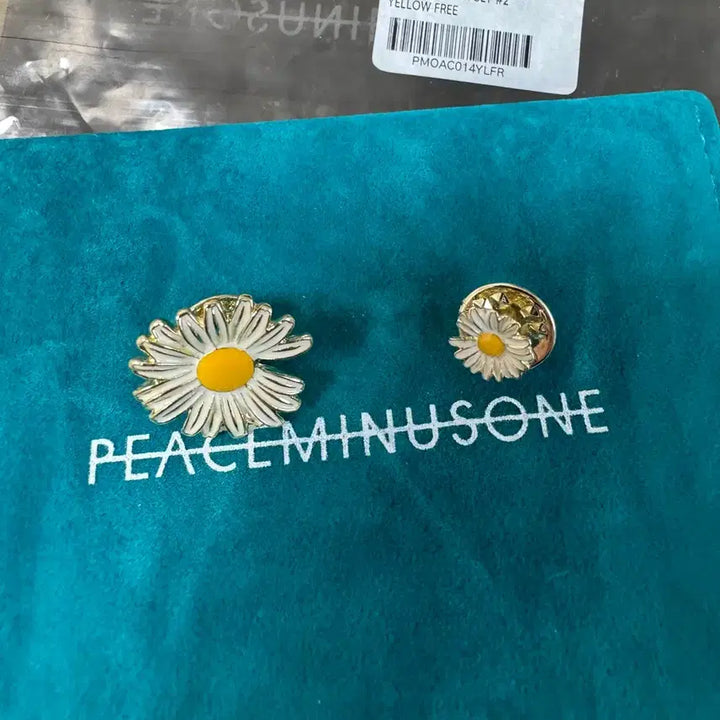 [BUNJANG] PEACEMINUSONE Daisy Pin Set 